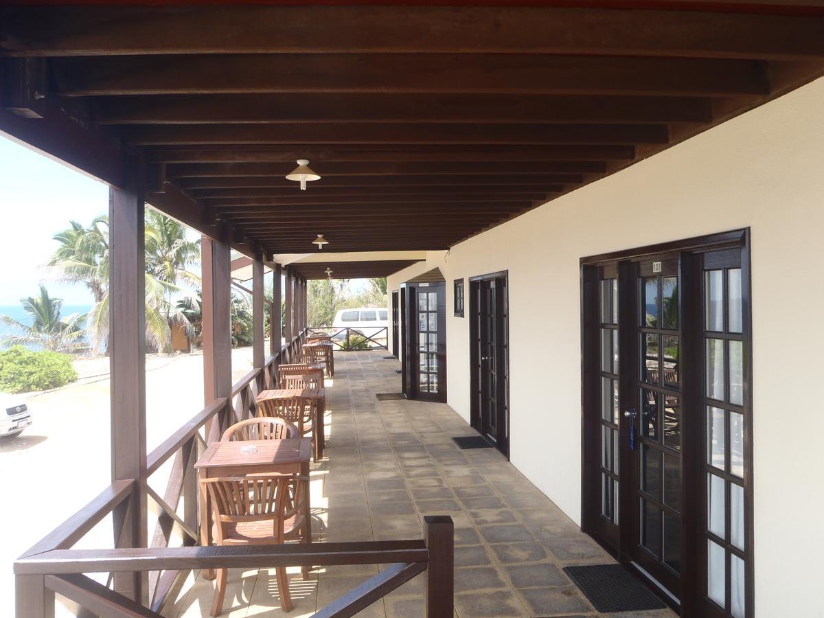Hotel The Sunset Flying Fish Cove Exterior foto